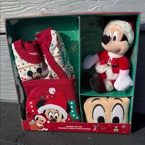 NEW! Disney Mickey 0-3 months Holiday Gift Set 🎄